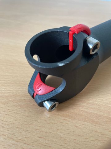 Gebrauchtes Cinelli DEVO Stem 130mm Matte Black () - New (Minor Storage Mark) 2007 bike — Bild 11 von 11