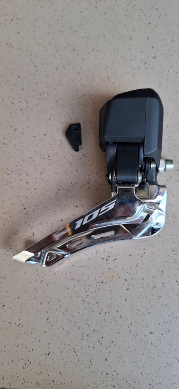 Gebrauchtes Shimano 105 Di2 R-7150 12-speed 2026 Drivetrain & Pedals