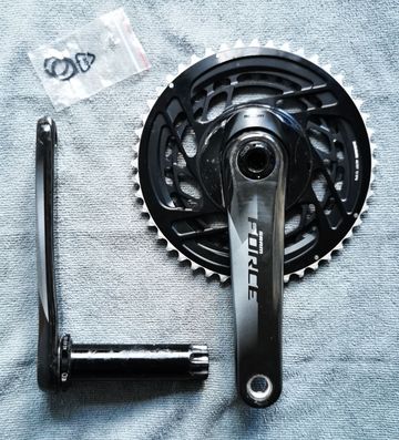 Käytetty Sram Force D1 DUB 2x12-fach 48/35T Crank 2022 Drivetrain & Pedals