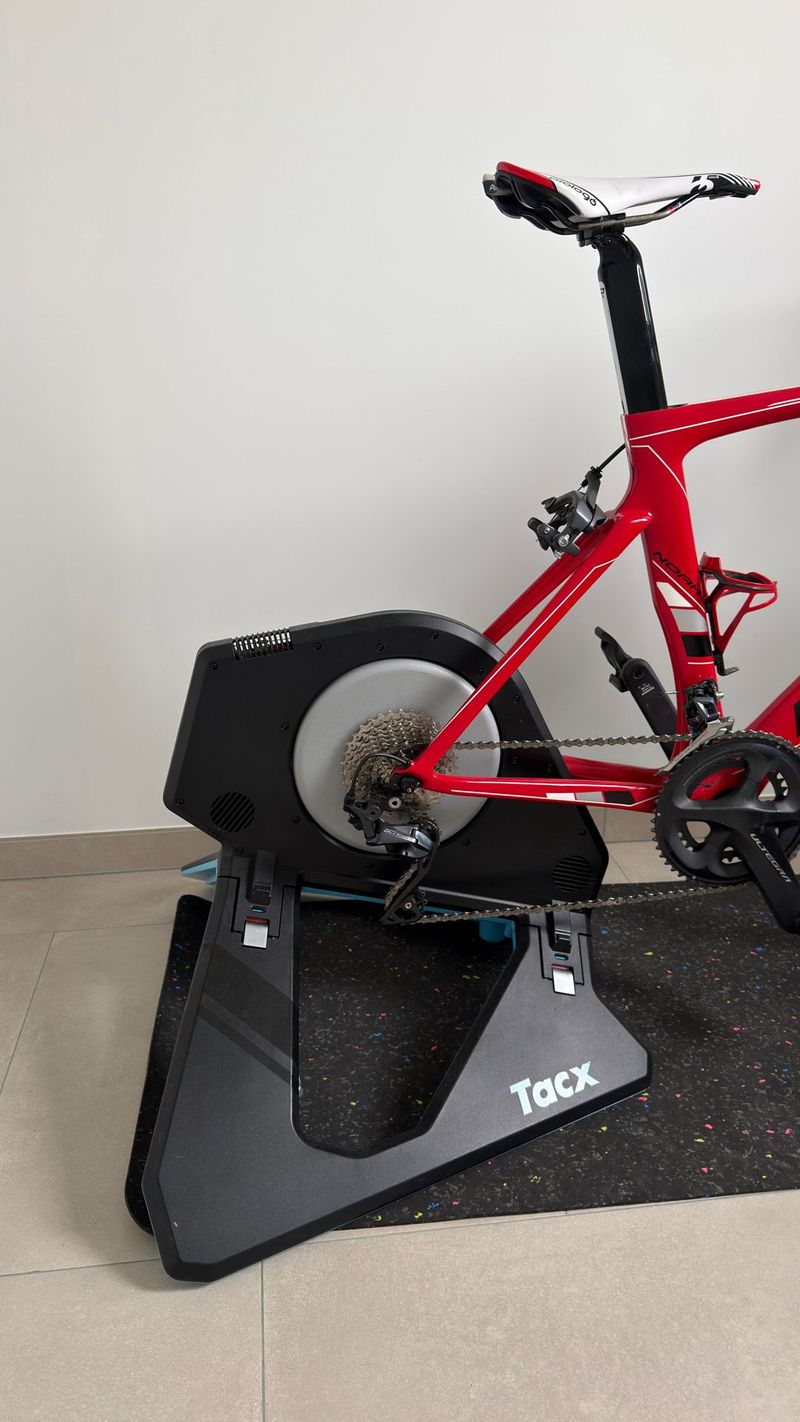 Used Garmin Tacx Neo 2T Smart Trainer Cycling Accessories