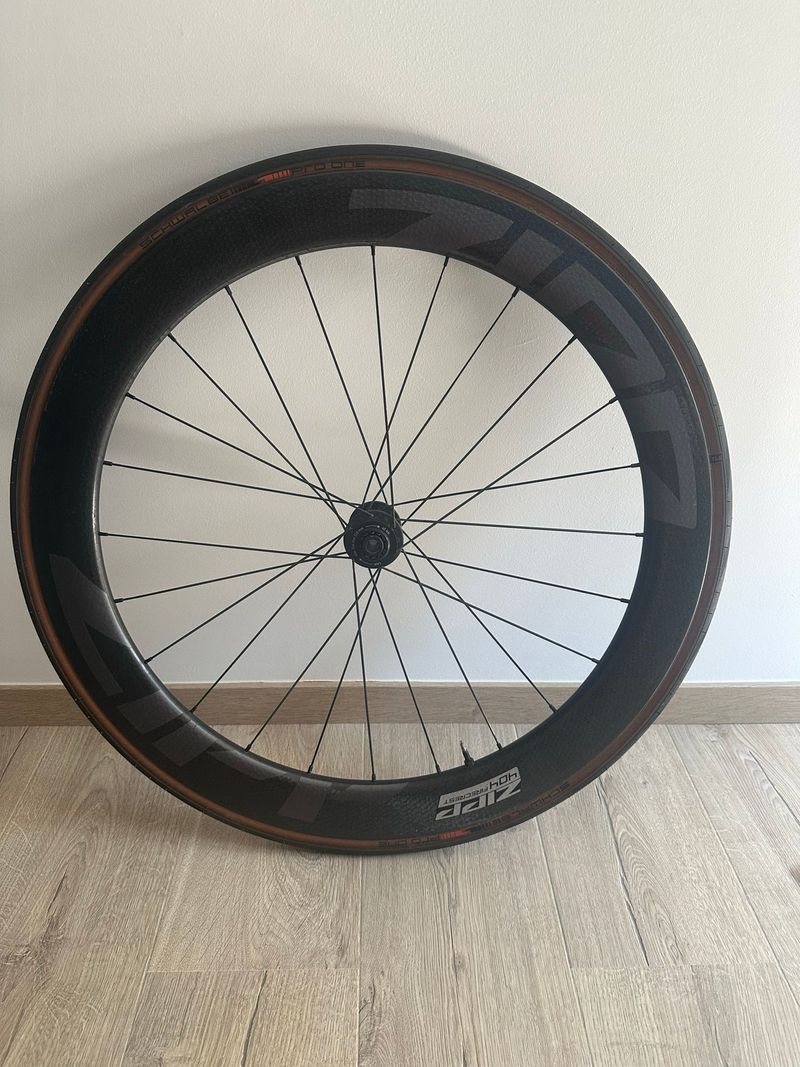 Used Zipp 404 2022 bike — image 1 of 5
