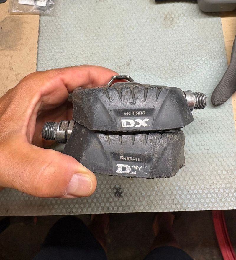 Tweedehands Shimano DX Drivetrain & Pedals