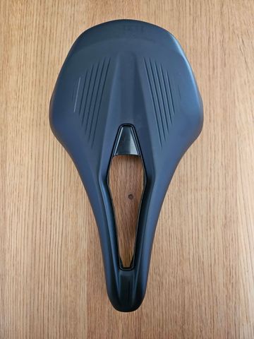 Tweedehands Fizik Argo Vento R1 Carbon 2025 Saddles & Seatposts