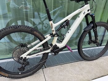 Brugt Specialized Levo SL 2 Expert Carbon 2023 bike — billede 16 af 33