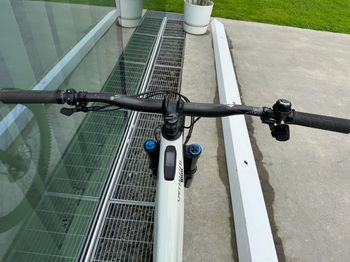 Brugt Specialized Levo SL 2 Expert Carbon 2023 bike — billede 20 af 33