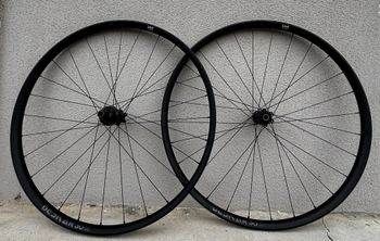 Używany Newmen Beskar 30 Light 2026 bike