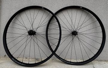 Tweedehands Newmen Beskar 30 Light 2026 bike — afbeelding 1 van 9
