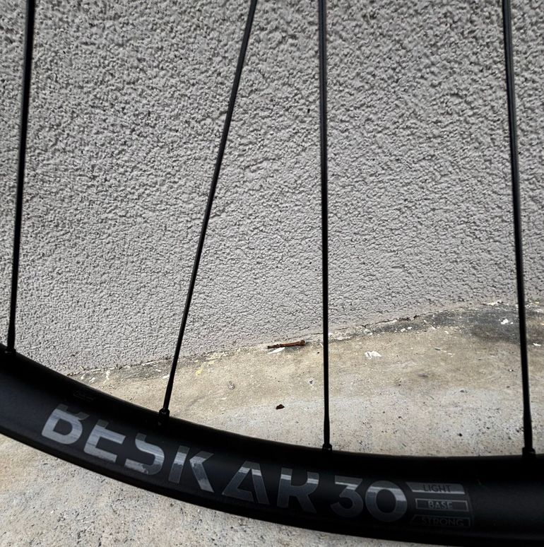 Brugt Newmen Beskar 30 Light 2026 bike — billede 2 af 9