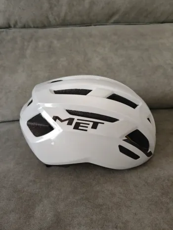 Použité MET Vinci Mips bike