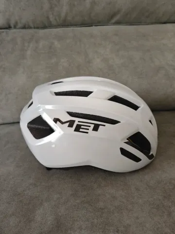 Used MET Vinci Mips bike — image 1 of 4