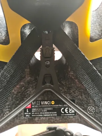 Used MET Vinci Mips bike — image 4 of 4