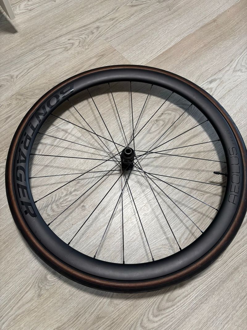 Tweedehands Bontrager Aeolus 37 Pro 2024 bike — afbeelding 4 van 4