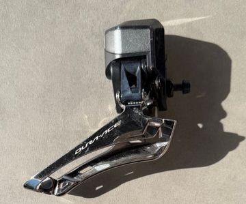 Brugt Shimano Dura-Ace Di2 FD-R9150 Drivetrain & Pedals