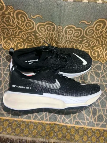 Gebrauchtes Nike Invincible Run 3 bike — Bild 2 von 15