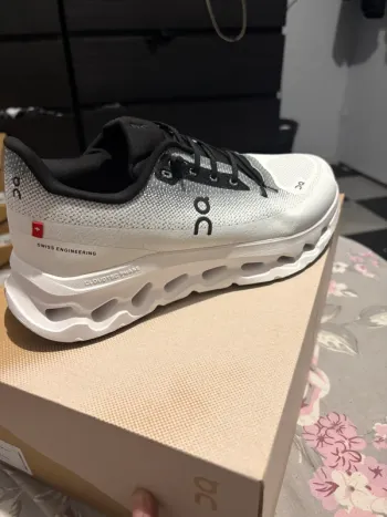 Gebrauchtes On Running On Shoes bike