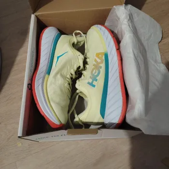Gebrauchtes Hoka Chaussures bike — Bild 2 von 4