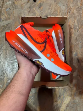 Tweedehands Nike ZoomX Zegama Trail 2 bike