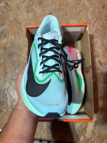 Used Nike Zoom Fly 6 bike — image 3 of 9
