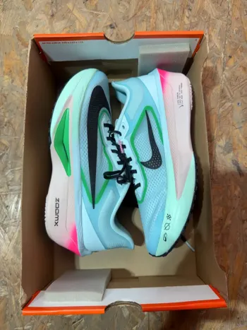 Used Nike Zoom Fly 6 bike — image 2 of 9
