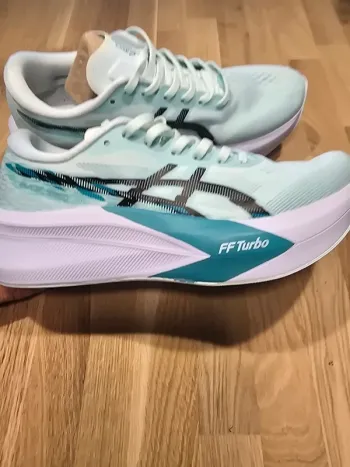 Used Asics Magic Speed 4 bike — image 3 of 11