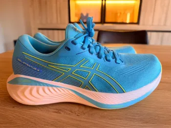 Gebrauchtes Asics Gel Stratus 4 bike