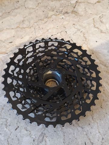 Used Sram GX 2024 bike — image 2 of 3
