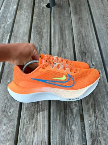 Used Orange Zoom Fly 5 bike — image 3 of 12