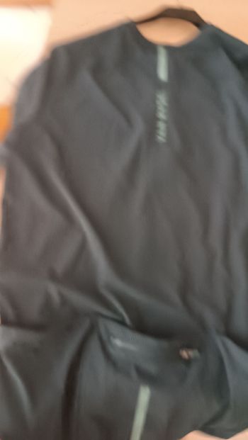 Brugt Van Rysel CyclingJerseyr 2026 bike — billede 3 af 3