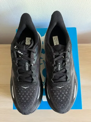 Gebrauchtes Hoka Clifton 9 bike