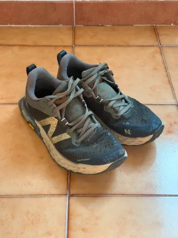 Gebrauchtes New Balance Hierro v6 bike