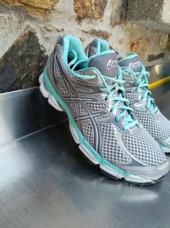 Brugt New Balance Asics Gel Cumulus 14 bike
