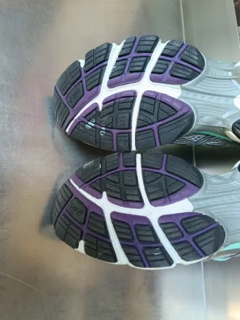 Used New Balance Asics Gel Cumulus 14 bike — image 15 of 15