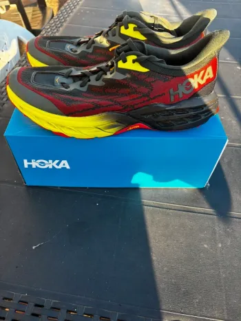 Gebrauchtes Hoka Speedgoat 5 bike — Bild 2 von 5
