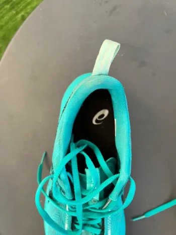 Used Asics Novablast 5 bike — image 4 of 6