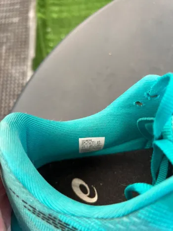 Used Asics Novablast 5 bike — image 6 of 6