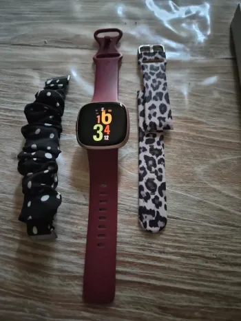 Gebrauchtes Fitbit Versa 4 bike — Bild 3 von 5