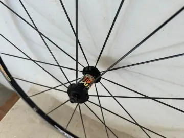 Used Mavic aksium race bike — image 4 of 4