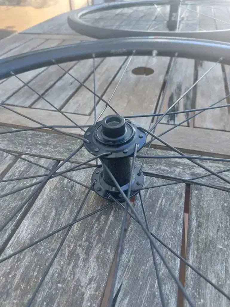Brugt Dt Swiss RR 411 DB bike — billede 3 af 3