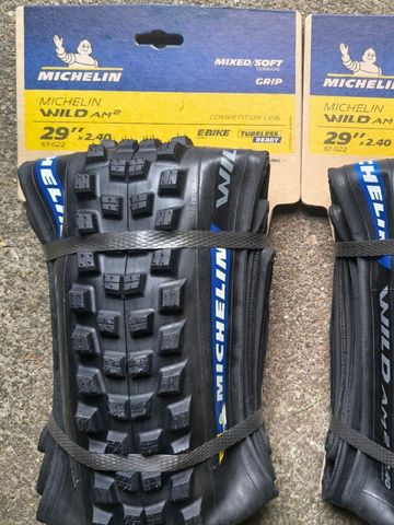 Used Michelin Wild AM2 Tire Tyres & Tubes
