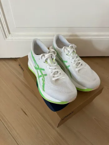 Używany Asics Sonicblast bike