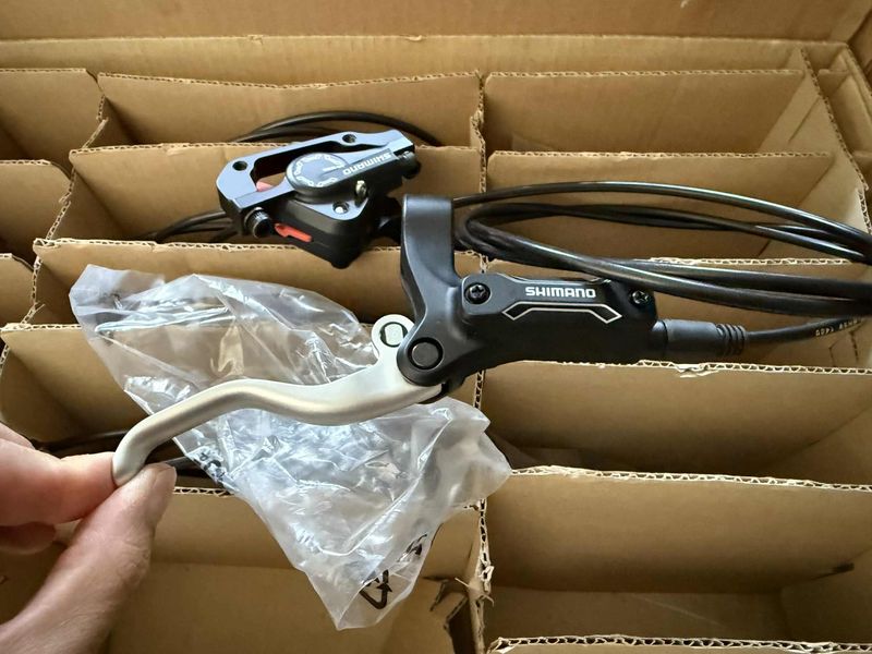 Brugt Shimano BR-M486. POSTERIORE. NUOVO. Brakes