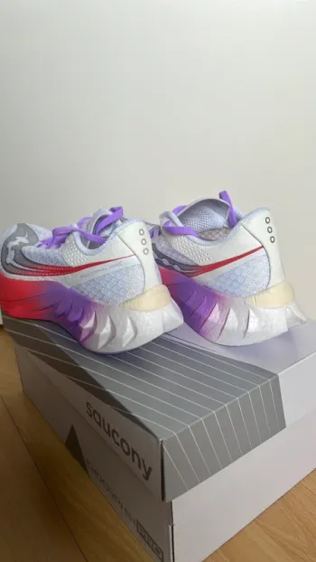 Gebrauchtes Saucony Endorphin 4 bike — Bild 4 von 7