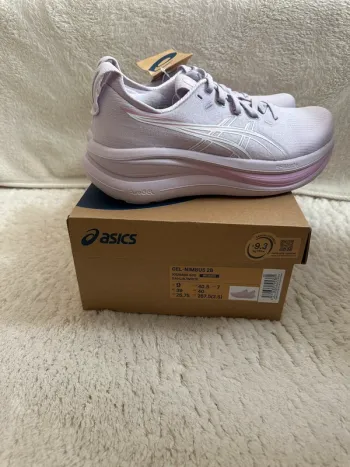 Asics Gel-Nimbus 28 bike d'occasion — image 2 sur 3
