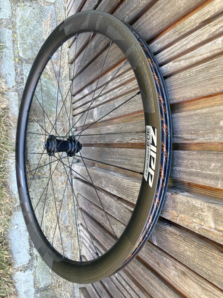 Brugt Zipp 303 Firecrest TL Disc Wheels bike — billede 4 af 5
