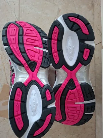 Używany Asics Gel bike