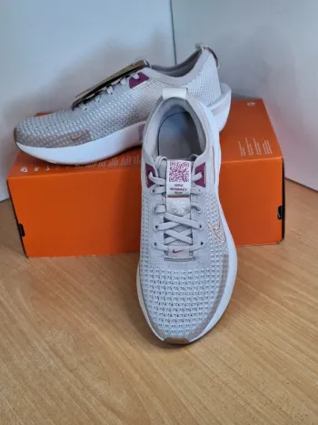 Brugt Nike Interact Run bike — billede 2 af 14