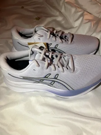 Brugt Asics Running Shoes bike — billede 2 af 6