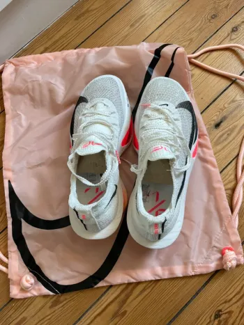 Used Nike Alphafly 3 bike — image 4 of 5