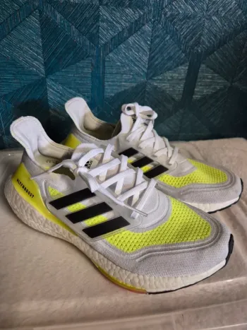 Używany Adidas Ultra Boost 21 bike