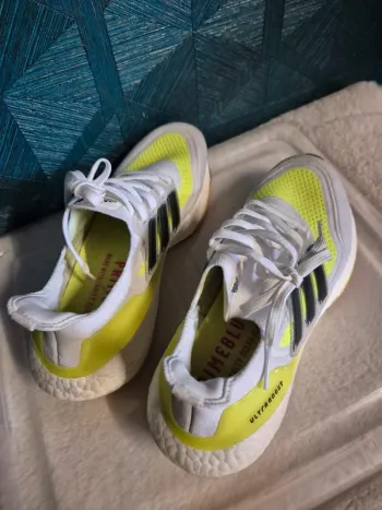 Używany Adidas Ultra Boost 21 bike — zdjęcie 3 z 6